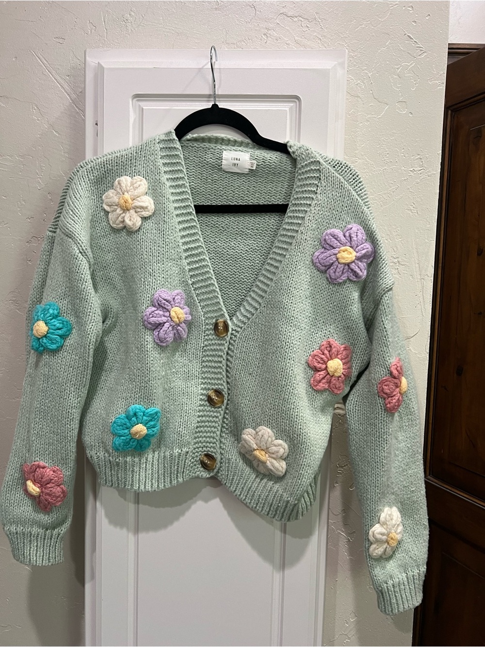 Mint Green Floral Appliqué Women's Button-Front Cardigan